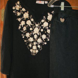 QF Dream Jeannes Black Gold Embellished Top and Black Jeans Set Size Medium